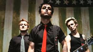 Green Days American Idiot Is Storming The Uk Charts Ahead