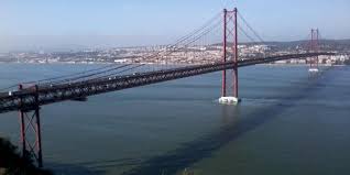 While visiting lisbon, take a moment to gaze up at the ponte 25 de abril, a suspension bridge named in remembrance of the carnation revolution. Ponte 25 De Abril Brucke Outdooractive Com