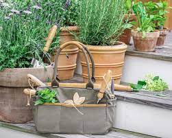 12 Stylish Garden Tools 2022