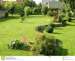 Ein ort im freien zum wohlfühlen für alle unsere gäste. Schoner Garten Nahe Haus Im Sommer Litauen Stockfoto Bild Von Fruhling Nave 107630520