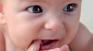 prevent and treat teething rashes