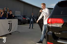 This is the shirt number history of matthijs de ligt from juventus turin. Juventusfc On Twitter Matthijs De Ligt Begins His Juventus Medical