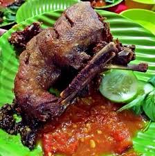 Bebek goreng sambal mangga cak kohar juga sangat terkenal. 4 Rekomendasi Bebek Goreng Di Bandung Yang Super Enak Dan Murah