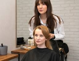 thriving industry with salon jobs