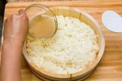 Do you need rice wine vinegar for sushi?