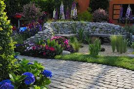 Градината е място, където стига да има желание човек може да направи собствен рай в своя двор. Gradina Dvor Vtreshen Zaden Bezplatni Fotografii Na Pixabay