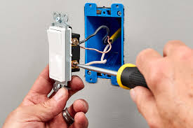 Two common methods for wiring a light switch. How To Wire And Install Single Pole Switches