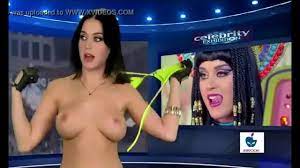 Katty Perry [complete video here: http:j.gs7ijO] - XVIDEOS.COM