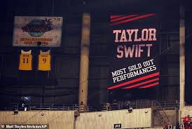 Taylor Swift Banner To Be Covered Up At Staples Center For