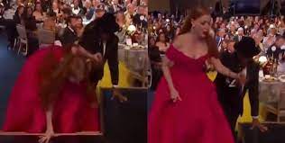 Watch Jessica Chastain Fall Over While Accepting Her SAG Award Last Night
