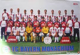 Jest to najbardziej znany i najbardziej utytułowany niemiecki klub, a także jeden z najbardziej utytułowanych klubów na świecie. Plakat Fc Bayern Monachium Gonzalez Raul Bydgoszcz Sprzedajemy Pl