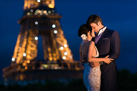 Download the perfect prewed pictures. Pre Wedding Paris Kiss Me In Paris