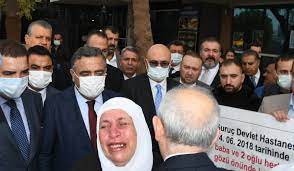 Kılıçdaroğlu, Şenyaşar ailesini ziyaret etti: Adaletsizlik şaha kalkmış -  Yeni İstiklal