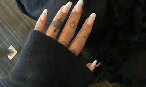 ariana grande s 10 best manicures