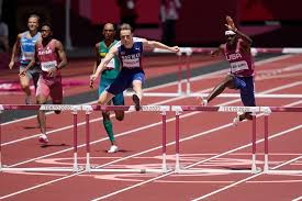 Karsten warholm passed rai benjamin just before the final stretch to successfully defend his world title in the 400m hurdles. Jrfpdvohtdtq4m