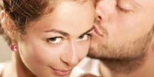 Setiap pasangan suami istri tentu memiliki caranya sendiri dalam memperlihatkan kemesraannya pada pasangan. 5 Cara Meningkatkan Kepuasan Hubungan Suami Istri Halaman All Kompas Com