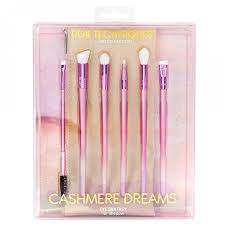 real techniques cashmere dreams eye