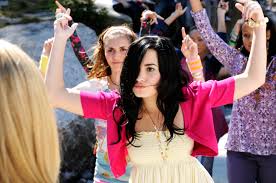 Disney channel new year star showdowndisney channel new year star showdown2009, семейный. Demi Lovato Shares Disney Channel Reunion Pic With Cole Sprouse Alyson Stoner And More Teen Vogue