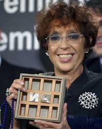 La escritora barcelonesa Maruja Torres ganó hoy el Premio Nadal 2009, dotado con 18.000 euros, por la novela &#39;Esperadme en el cielo&#39;, escrita en primera ... - marujatorresnt