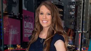 Her first major tv appearance was with her family of 21 members (her parents and 19 siblings) on the 'tlc' reality show '19 kids and counting'. Jill Duggar Says She Distanced Herself From Family After She Was Told What She Could And Couldn T Do Entertainment Tonight