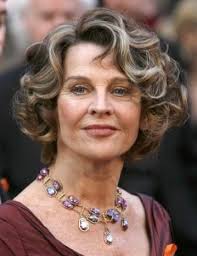 Normally, the trouble faced by many women over 50 is maintaining a trendy haircut for several years in a row or finding a hairstyle that makes them appear more one of the reasons that this as a top choice among the best hairstyles for women over 50 is because it accentuates high cheekbones. Dmaz Best Hairstyles For Women Over 50 Dmaz
