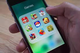 15 best iphone games to play with