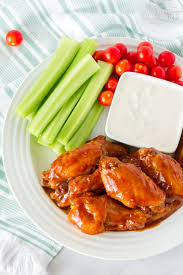 hot wings with blue cheese dipping