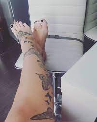 Mira Grey's Feet << wikiFeet X