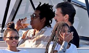 .the cliffside house twitter ceo jack dorsey reportedly snapped up for $21 million late last year. Beyonce And Jay Z Vacationing With Twitter Ceo Jack Dorsey