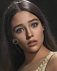 Olivia hussey was born as olivia osuna in buenos aires, argentina on 17 april 1951. Pin On Estrellageorgiagypsy