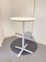 Table haute ikea à vendre ou acheter d'occasion ✓ 40 annonces en belgique. Youzd Table Bureau D Occasion Mange Debout Ikea Billsta
