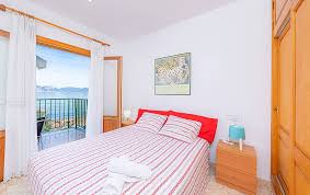 Die mittelmeerinsel mallorca gehört seit jahrzehnten zu den ausgesprochen beliebten und gefragten zielen für einen wohnungskauf oder der. Wohnung Zur Miete Direkt Am Strand Alcudia Mallorca