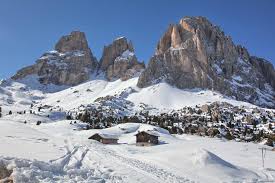 It encompasses a small area and nothing is ever too far away, yet, despite its size, nature. Discovering Canazei And Val Di Fassa Garni Bed Breakfast Cesa Planber Canazei