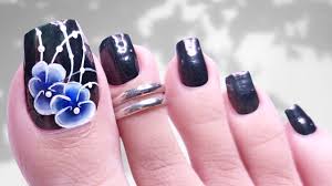 flower toe nail art pedicure design
