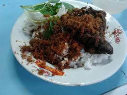 Ada lagi tempat makan yang menyediakan lalapan dengan sambal khas yang bikin kangen. Nasi Bebek Cabang Purnama Welcome To Irgi Maulana