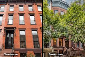 difference between a brownstone and