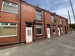 oxford road dukinfield 2 bed terraced