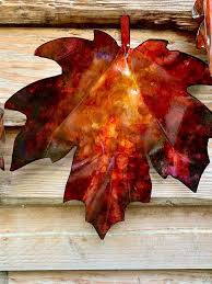 Sun Reflective Leaf Metal Art Yard Art