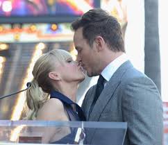 The guardians of the galaxy star popped the questions to author schwarzenegger on sunday, and faris later congratulated the couple on the happy news. Chris Pratt And Anna Faris The Truth About Their Divorce Who Magazine