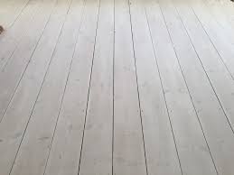 whitewashing floorboards issues