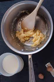 how to make a white roux and its