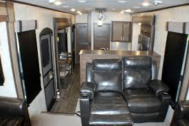 fifth wheel cers with front living