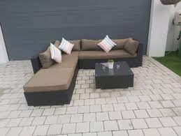 outdoor lounge setting delivery