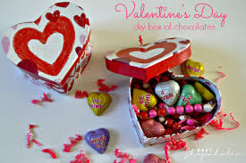 Here, we collected some of the best and cutest valentines gifts for him and her with pictures. Valentine S Day Gift Idea Diy Box Of Chocolates