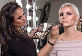best professional makeup artist course