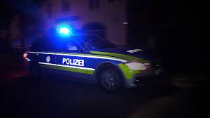 nrw-aktuell.tv: Einbrecherbande (12 bis 14) nach Verfolgungsfahrt von Köln  nach Essen durch Polizei gefasst