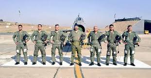 IAF chief flies 'Missing Man' formation in tribute to Kargil War hero |  India News | English Manorama