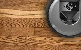 do robot vacuums damage hardwood floors