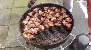 en wings on the weber kettle grill