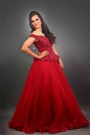 red heavy ball gown al in udaipur